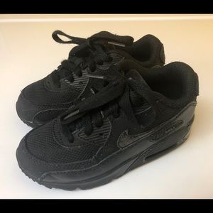 Nike Air Max 90 Mesh (size 11c)